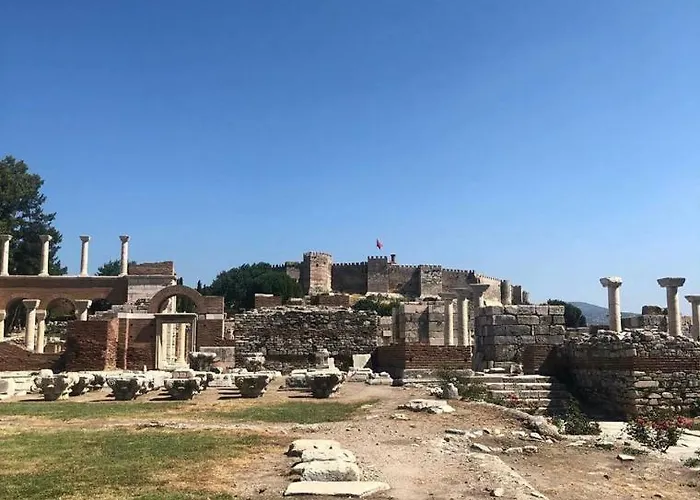 Ibri ホテル セルチュク